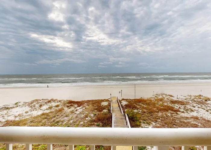 3rd-floor Beachfront With Pool Sauna Gym Hot Tub Gulf Views Balcony Holiday home