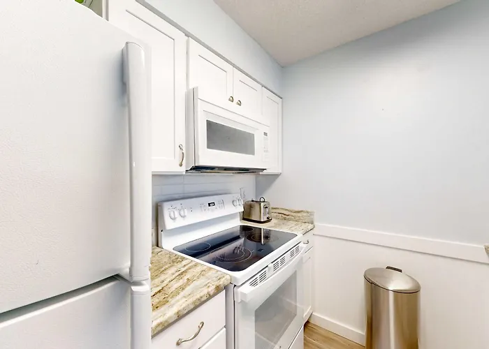 Holiday home 3rd-floor Beachfront With Pool Sauna Gym Hot Tub Gulf Views Balcony *